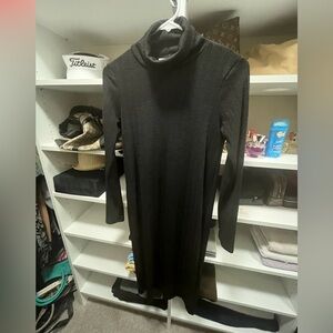 TURTLENECK DRESS